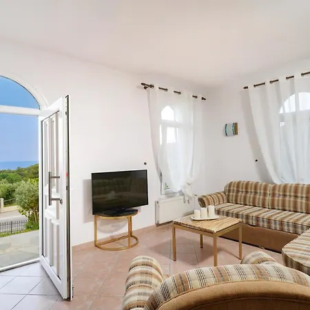 Loutrou Casa de Férias Koinira